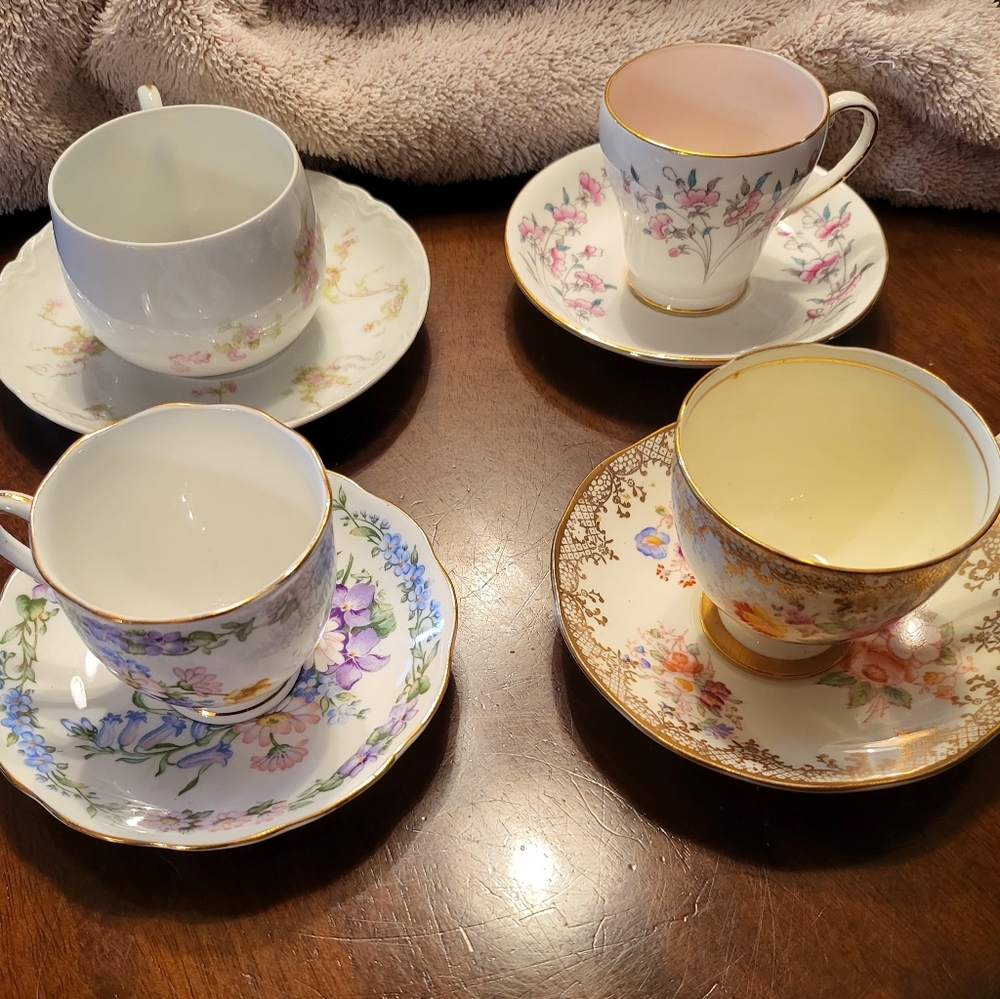 4 tea cups and saucers made in England